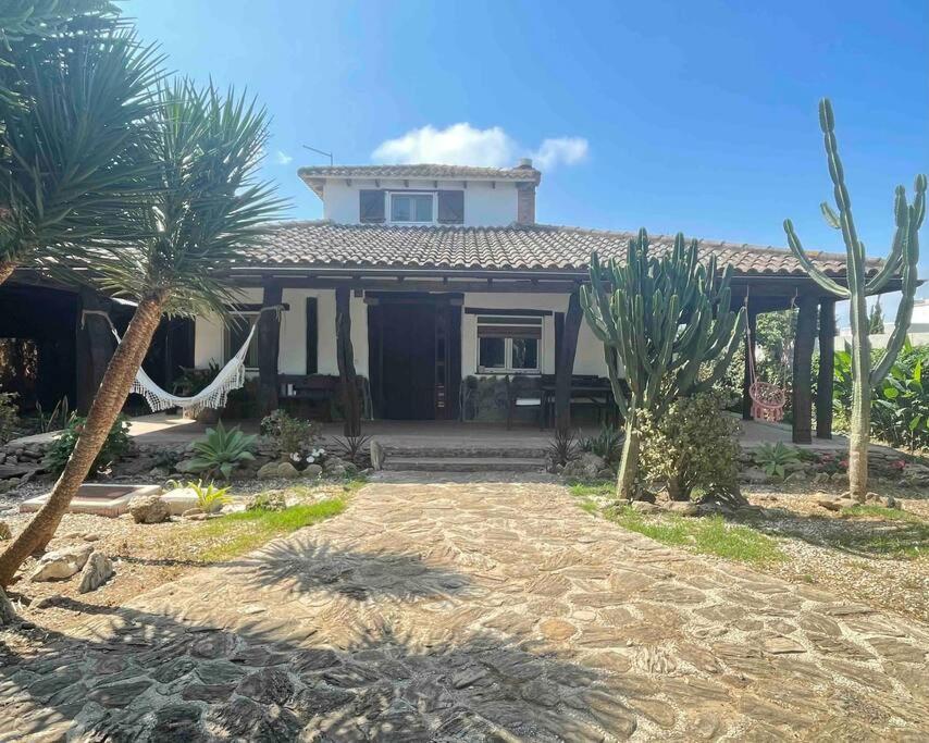 Casa vacanze Yin Yang House, El Palmar, Con Wifi A 500 M De La Playa *